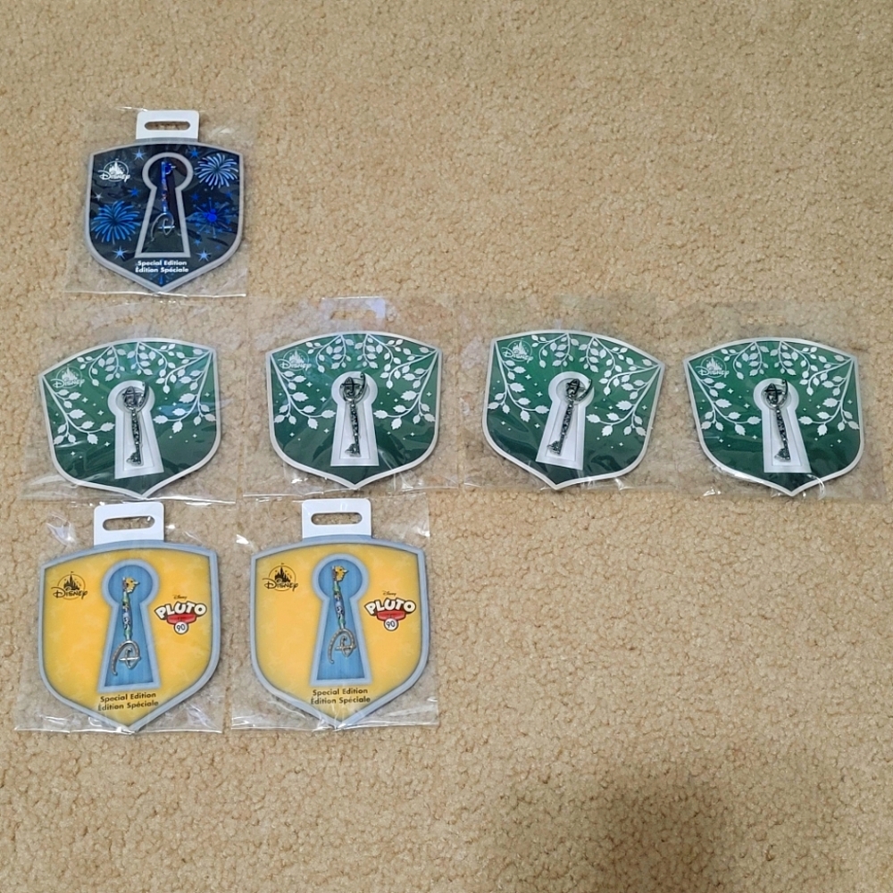 Disney Store Key Pin Lot of 7 NWT Sorcerer Mickey, Opening Key, Pluto